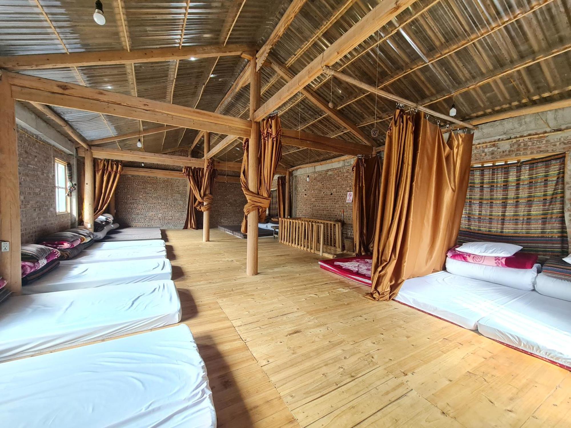 Nhà Cổ Lao Xa Homestay Hmong Dong Van  Exterior foto
