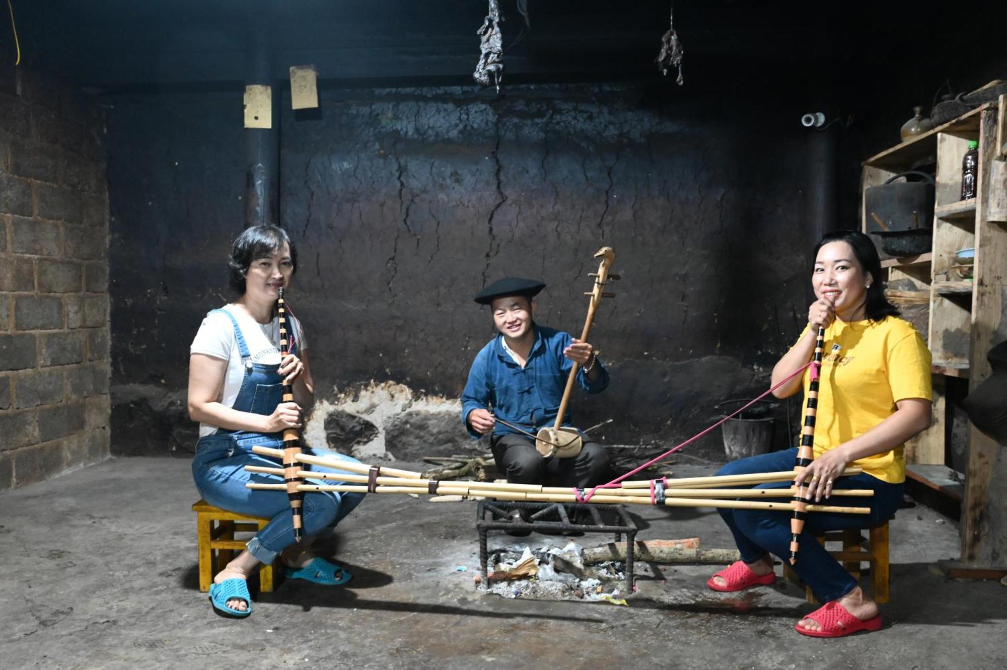 Nhà Cổ Lao Xa Homestay Hmong Dong Van  Exterior foto