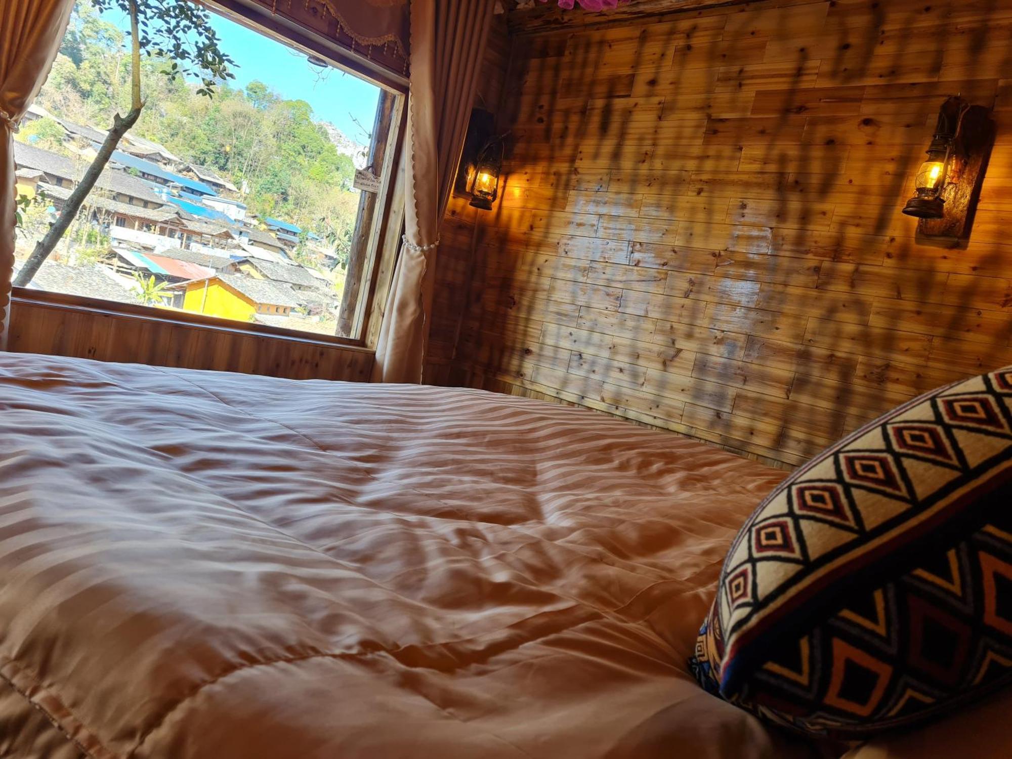 Nhà Cổ Lao Xa Homestay Hmong Dong Van  Exterior foto