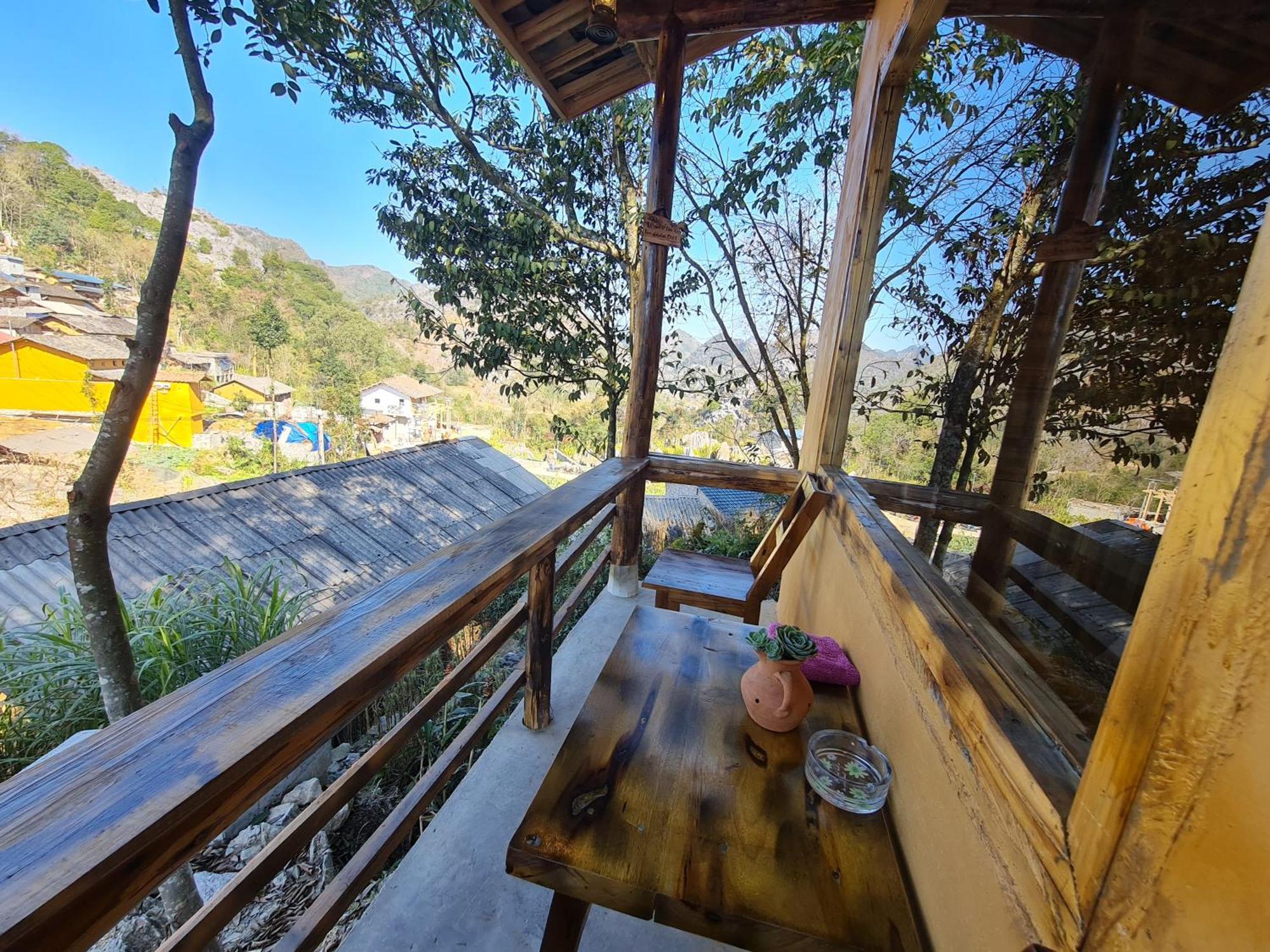 Nhà Cổ Lao Xa Homestay Hmong Dong Van  Exterior foto