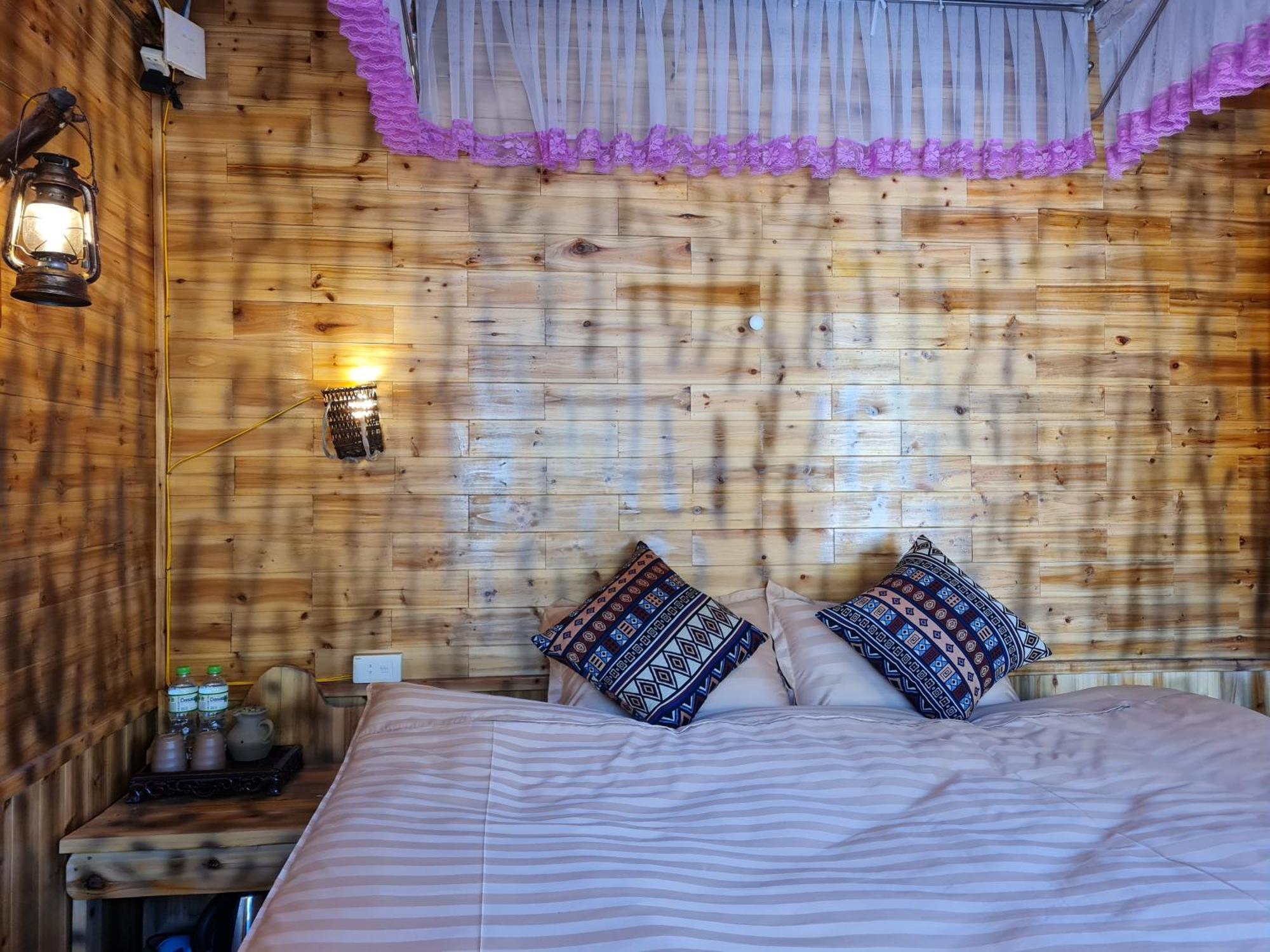Nhà Cổ Lao Xa Homestay Hmong Dong Van  Exterior foto